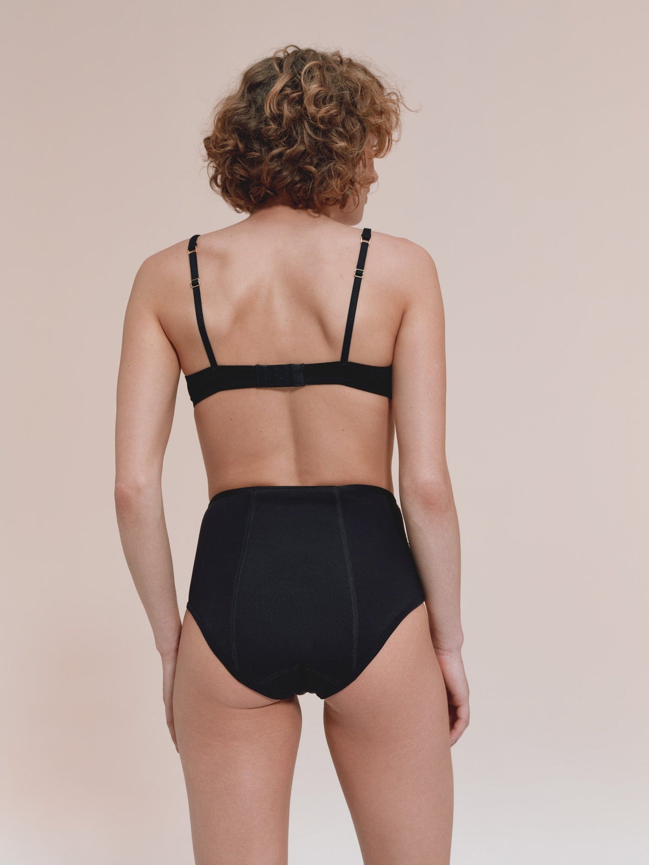 Nachtmodell - Recyceltes Nylon - Schwarz