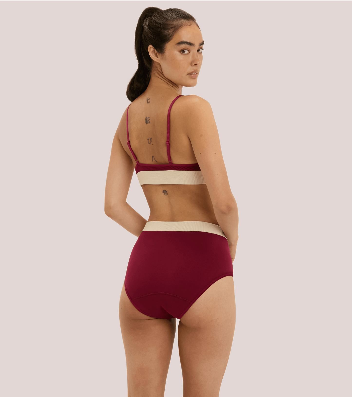 Sunday - Hugger - Kirschrot